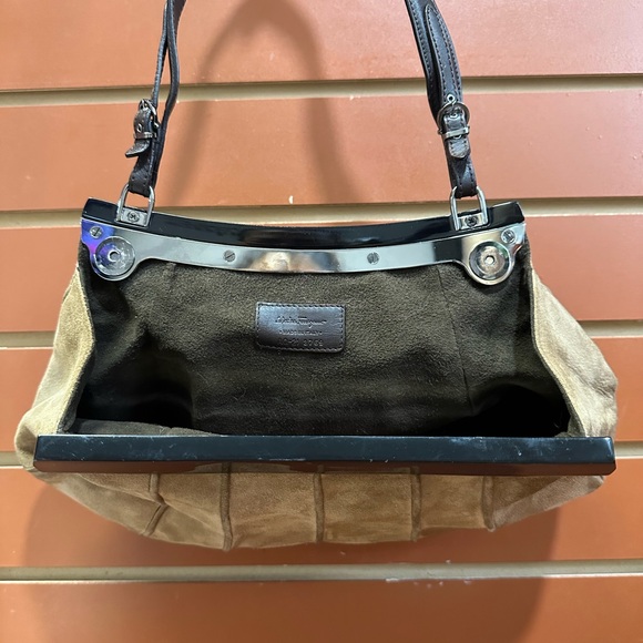 Salvatore Ferragamo Black and Brown Signature Design - Picture 5 of 9